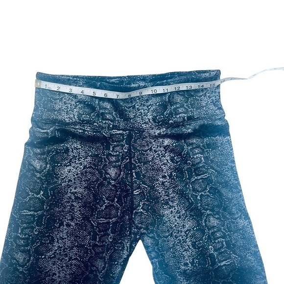 H Halston Studio Yoga pants bicolor snake December sky HSWS2160005 size L - Picture 10 of 13